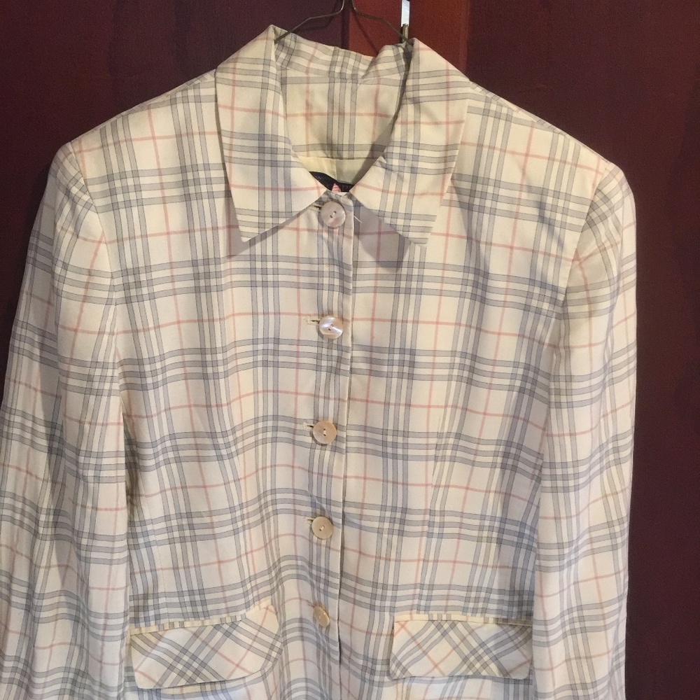 Women’s Burberry Novacheck silk blazer size 4